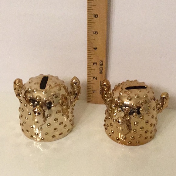 Pier 1 set of cactus banks - Picture 2 of 6